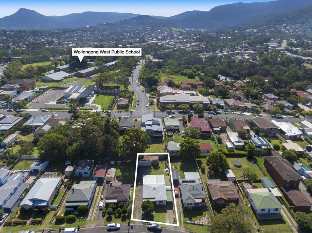 52 Gilmore Street, West Wollongong NSW 2500 - photo 13