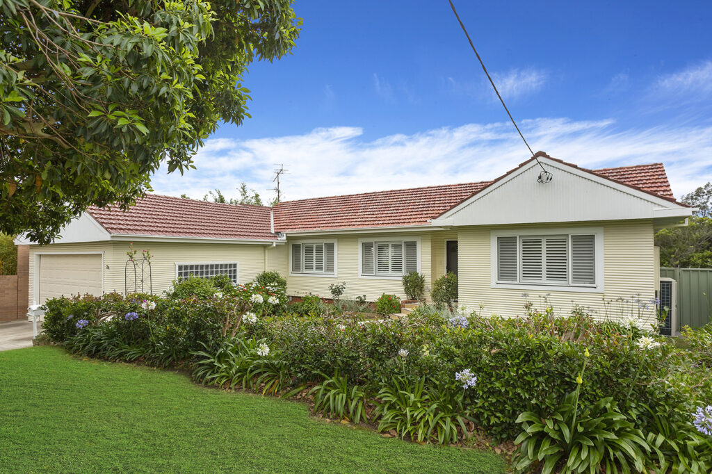 24 Bulwarra Street, Keiraville NSW 2500 - McGrath Illawarra