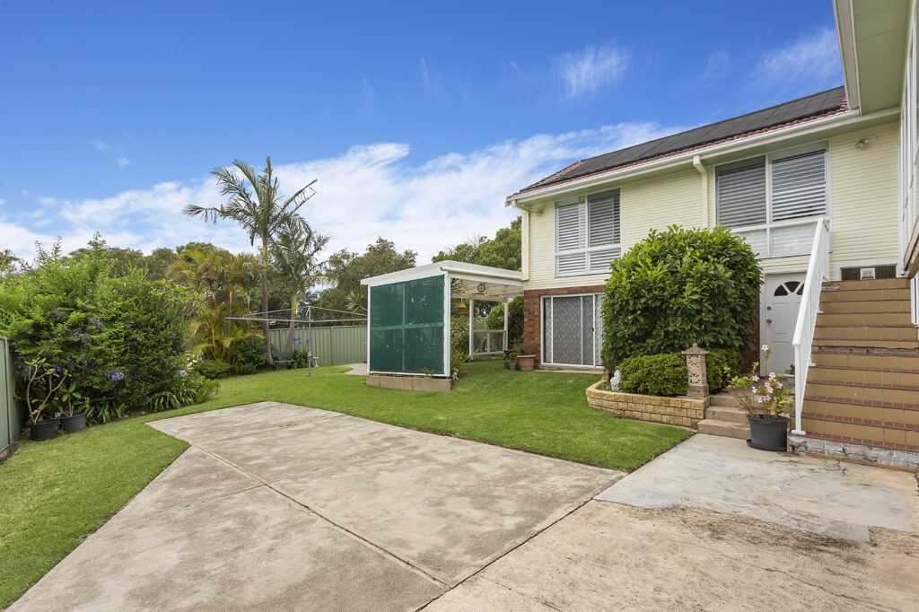 24 Bulwarra Street, Keiraville NSW 2500 - photo 9