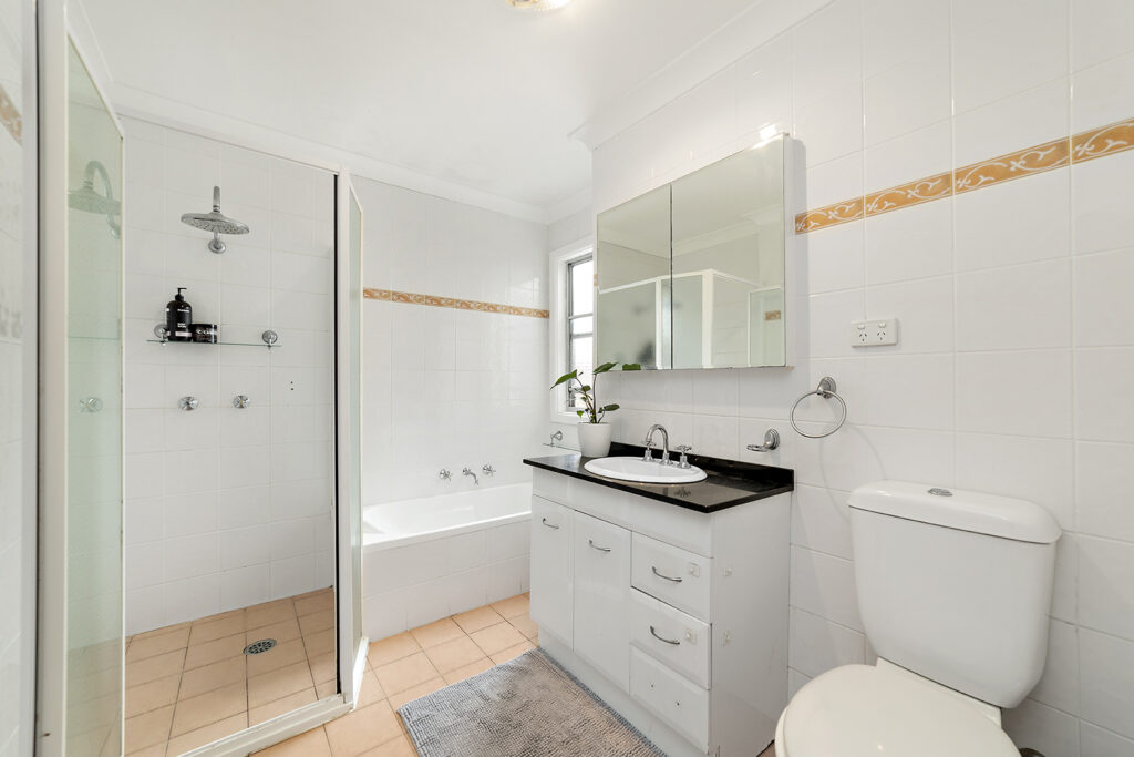 11 Pindari Street, Keiraville NSW 2500 - photo 5