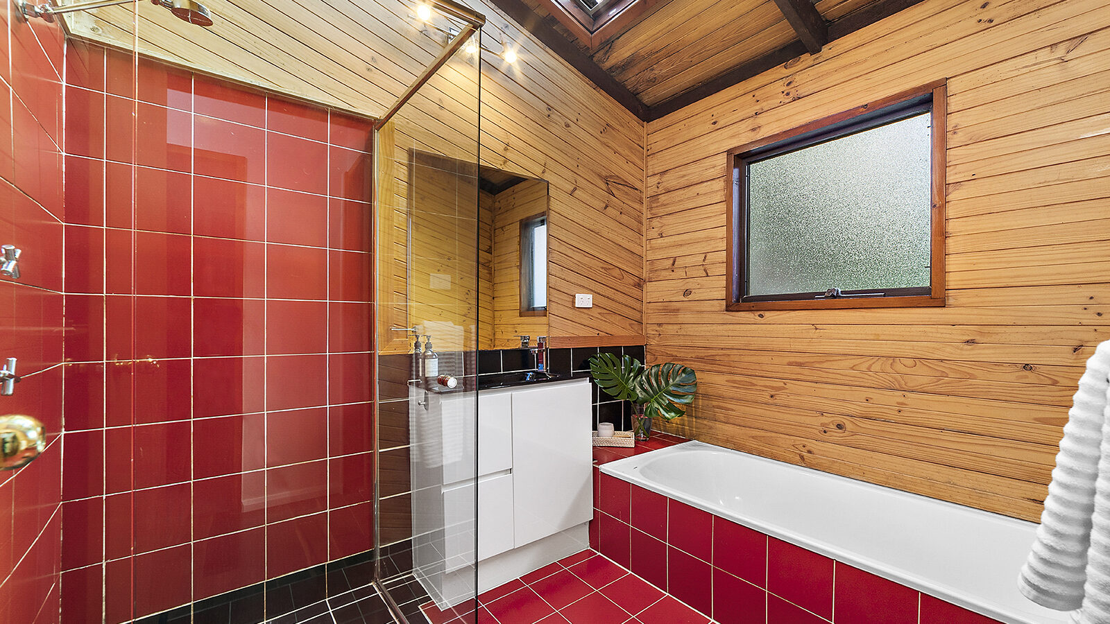 10 Balook Street, Mount Keira NSW 2500 - photo 8