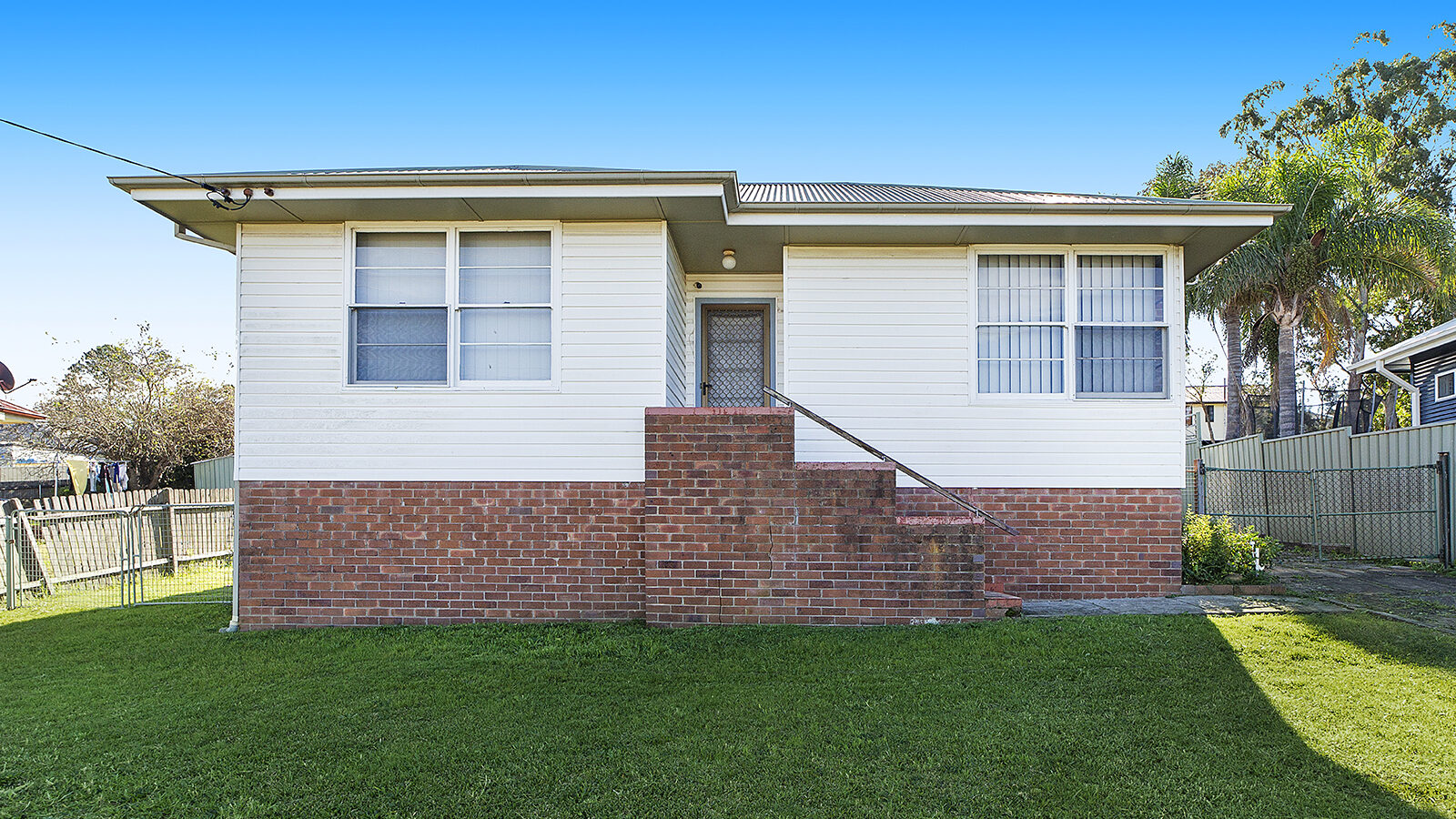 38 Carr Parade, Unanderra NSW 2526 - photo 2