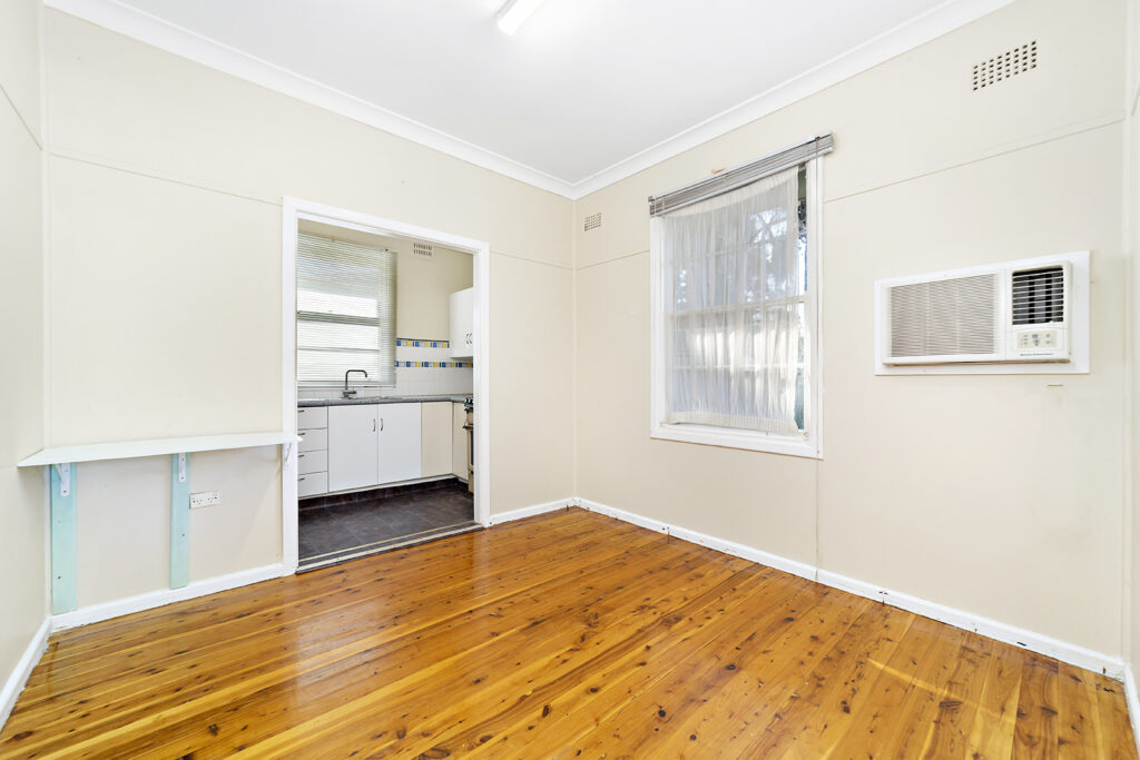 38 Carr Parade, Unanderra NSW 2526 - photo 4