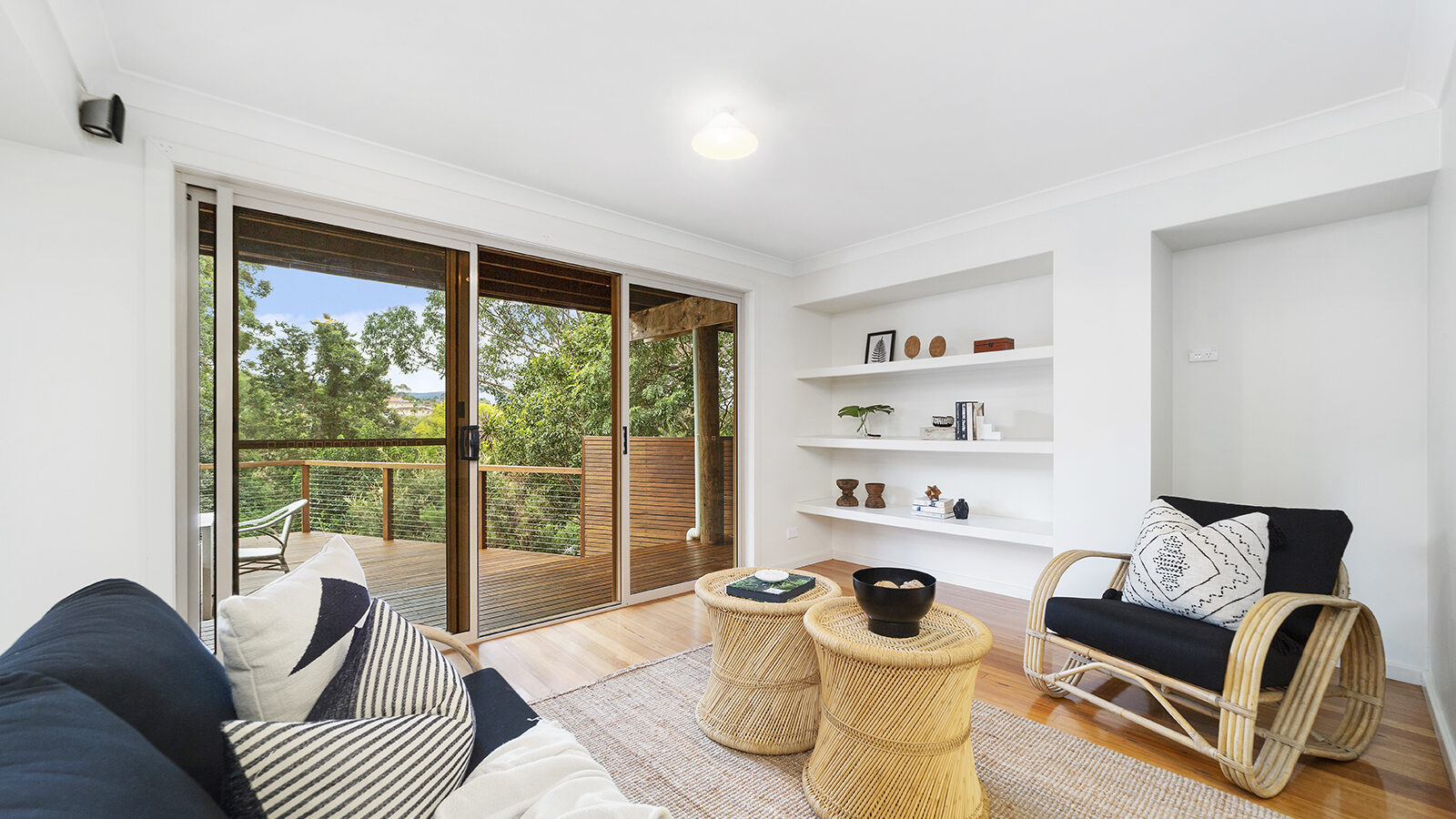 33 Ashley Avenue, Farmborough Heights NSW 2526 - photo 3
