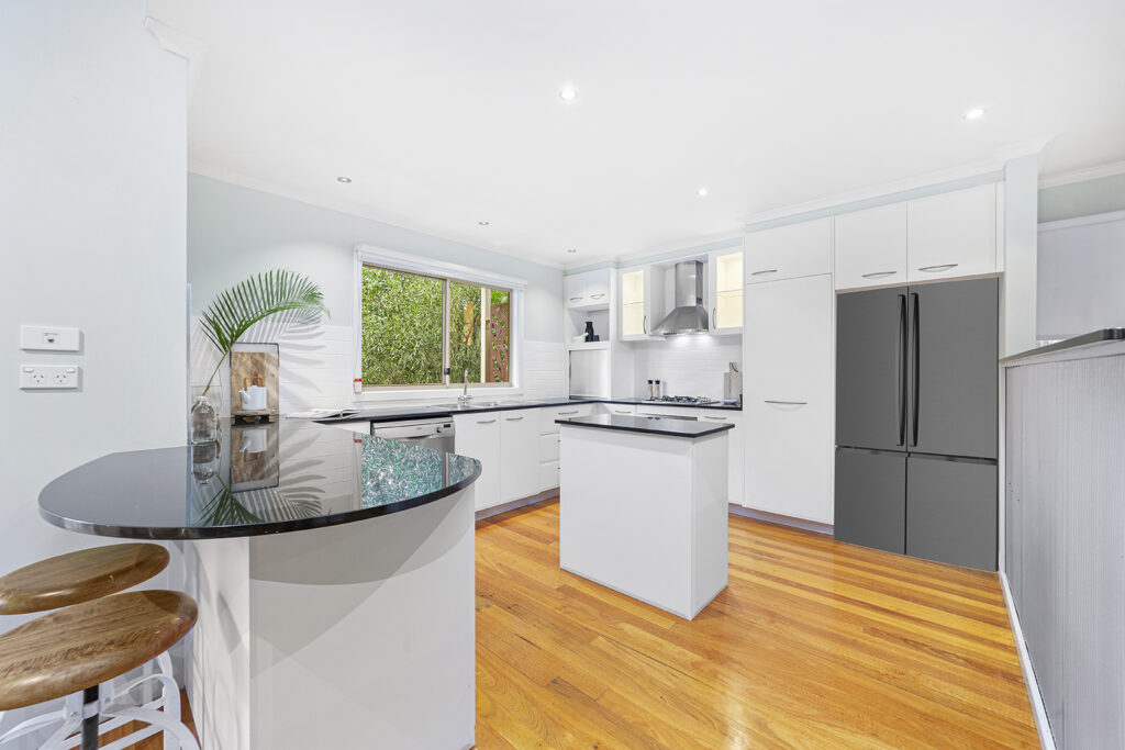 33 Ashley Avenue, Farmborough Heights NSW 2526 - photo 6