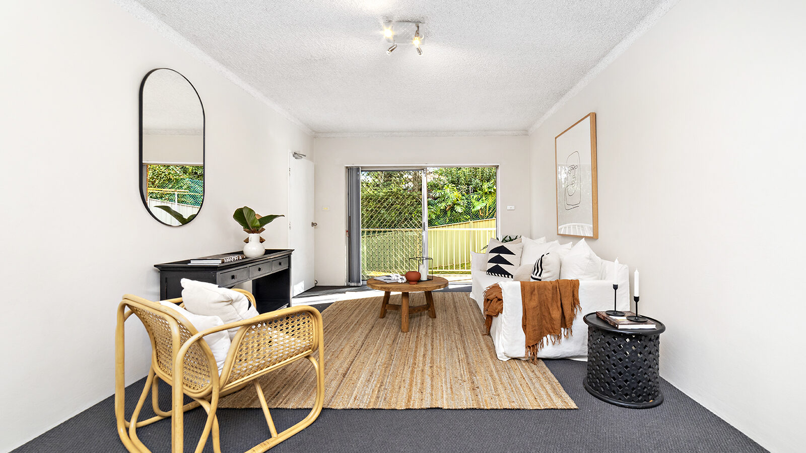 3/37 Osborne Street, Wollongong NSW 2500 - photo 2