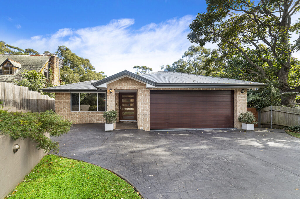 22 Avon Parade, Mount Kembla NSW 2526 - McGrath Illawarra