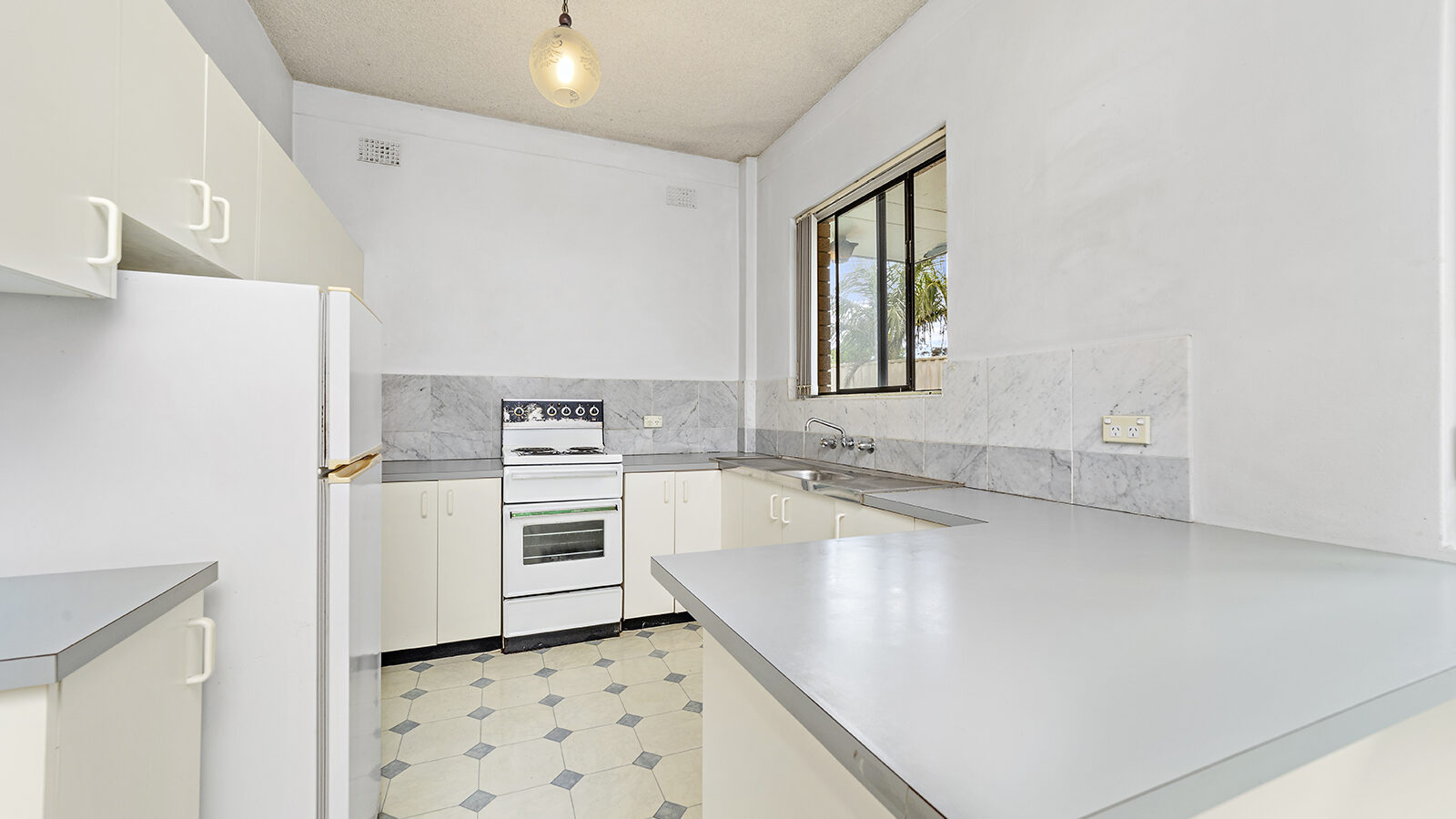 7 Binda Street, Keiraville NSW 2500 - photo 9