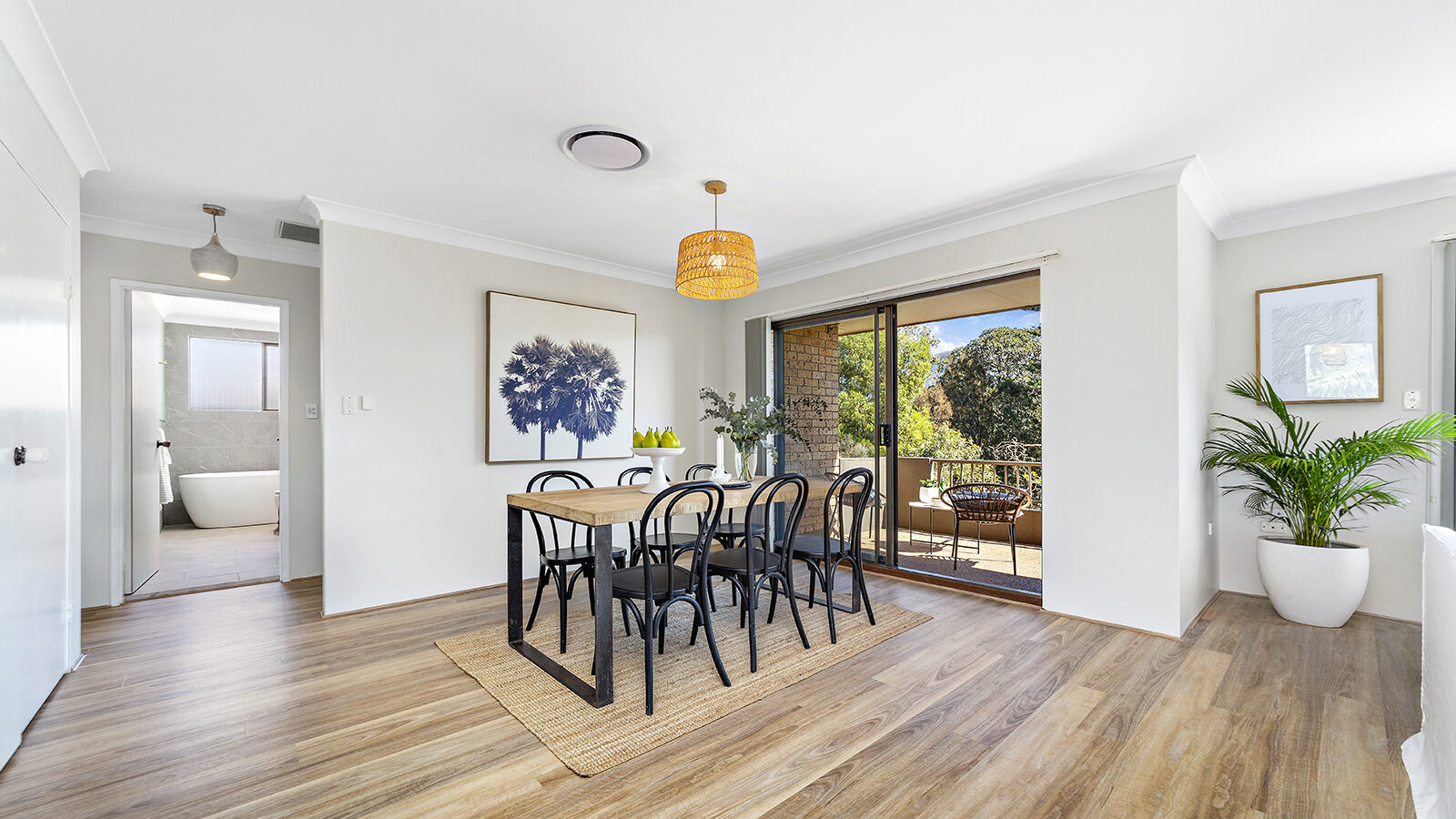 18/60 Bourke Street, North Wollongong NSW 2500 - photo 2