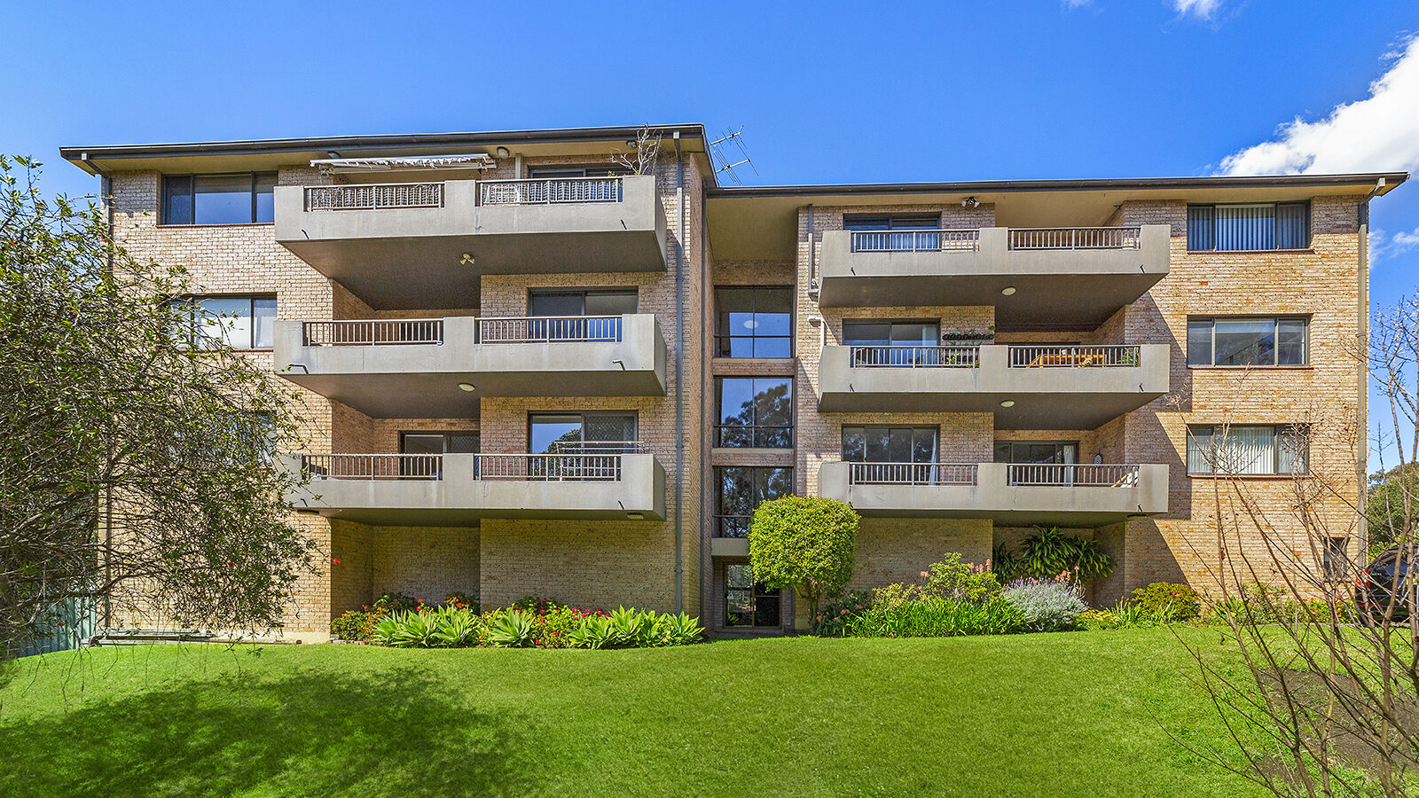 18/60 Bourke Street, North Wollongong NSW 2500 - photo 11