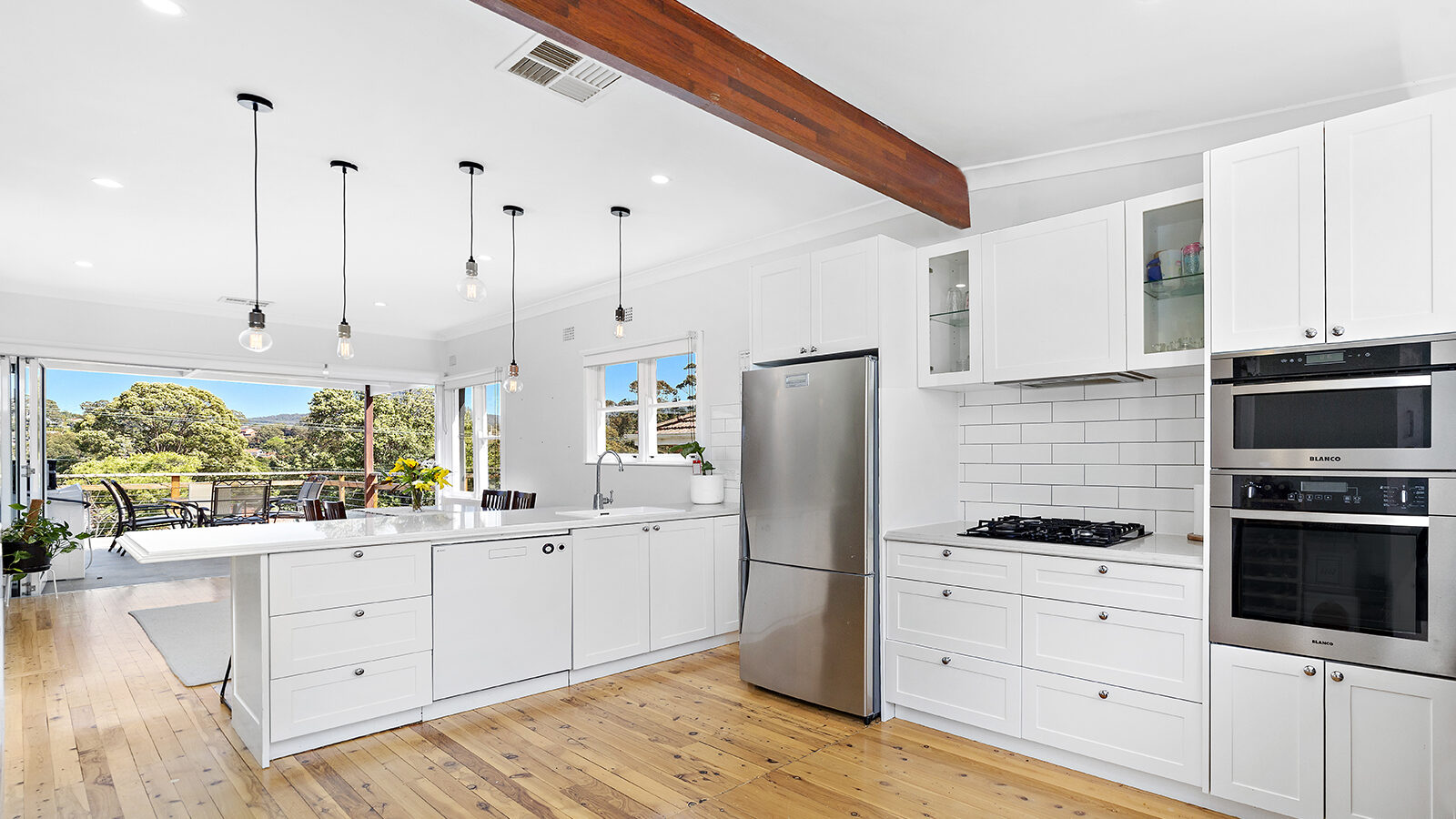 11 Bukari Street, West Wollongong NSW 2500 - photo 4