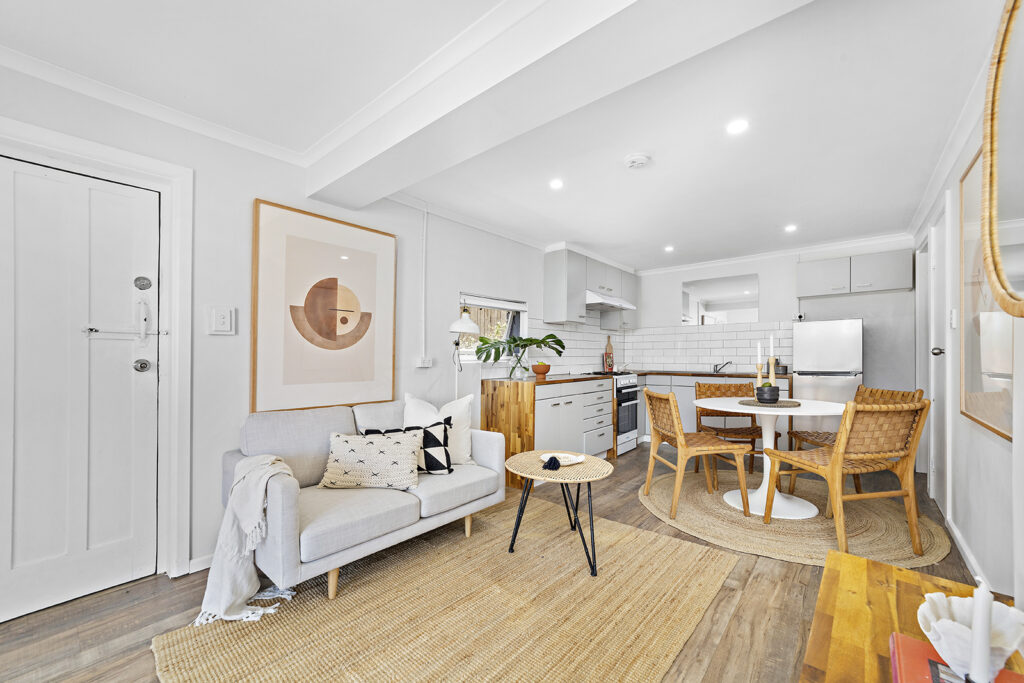 11 Bukari Street, West Wollongong NSW 2500 - photo 5