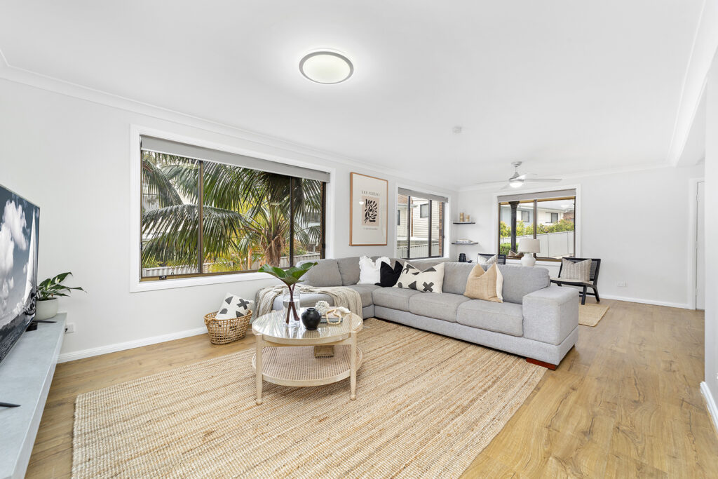 2/47 Russell Street, Balgownie NSW 2519 - photo 2