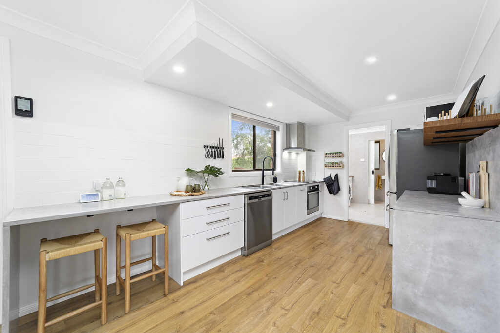 2/47 Russell Street, Balgownie NSW 2519 - photo 4