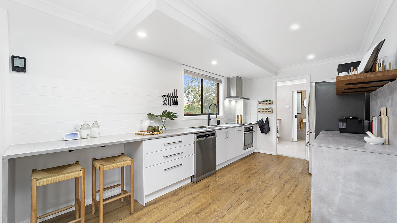 2/47 Russell Street, Balgownie NSW 2519 - photo 4