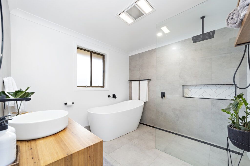 2/47 Russell Street, Balgownie NSW 2519 - photo 6