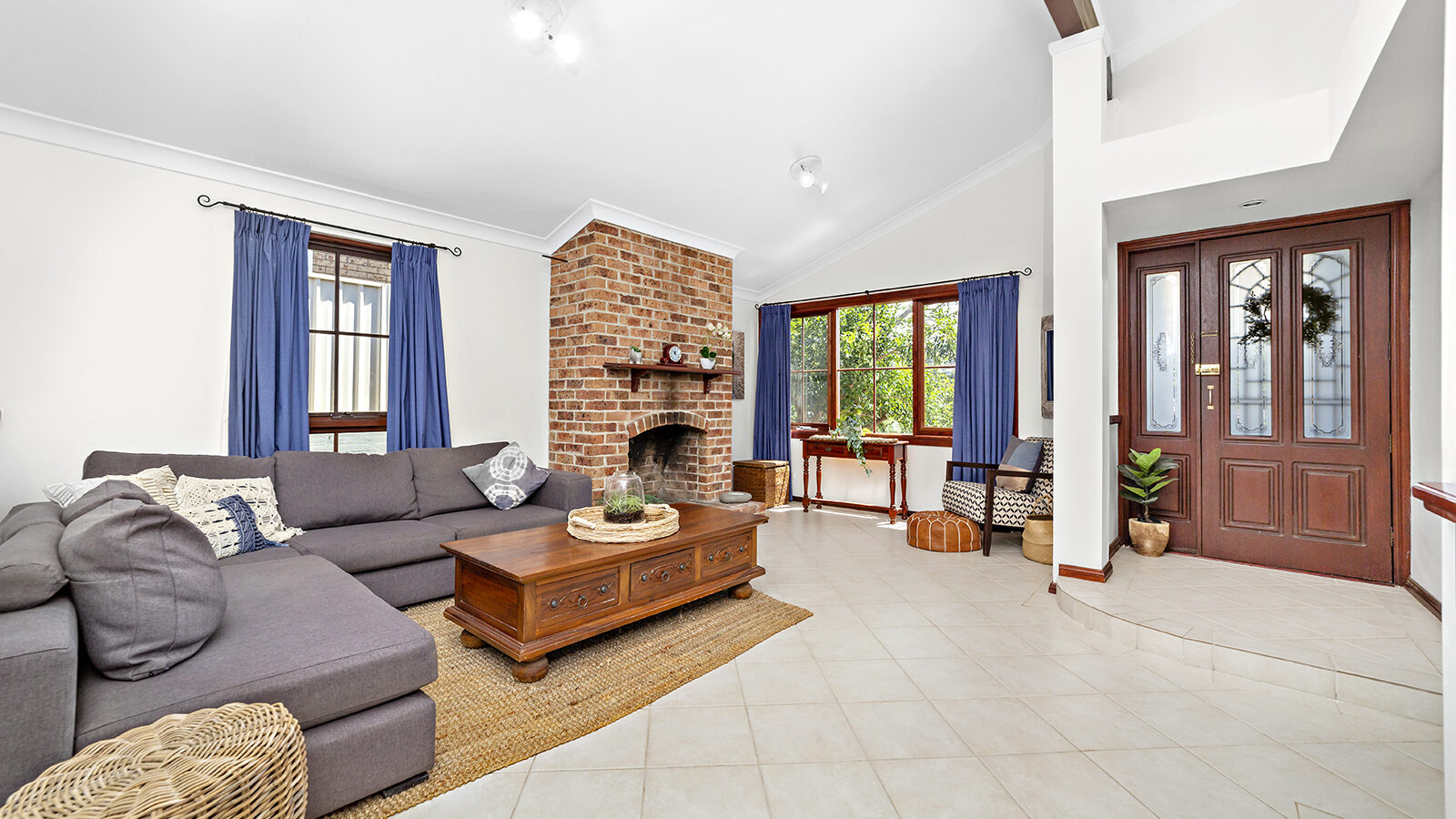 17 Brendon Avenue, Farmborough Heights NSW 2526 - photo 3