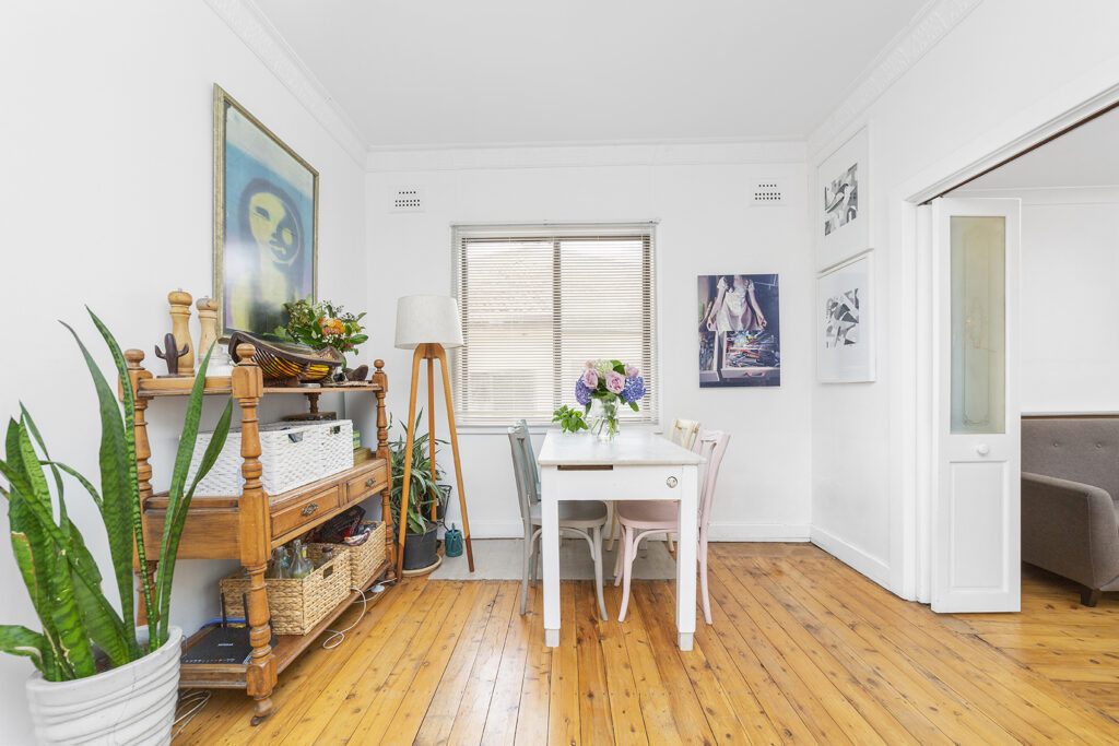 18 Urunga Parade, Wollongong NSW 2500 - photo 2