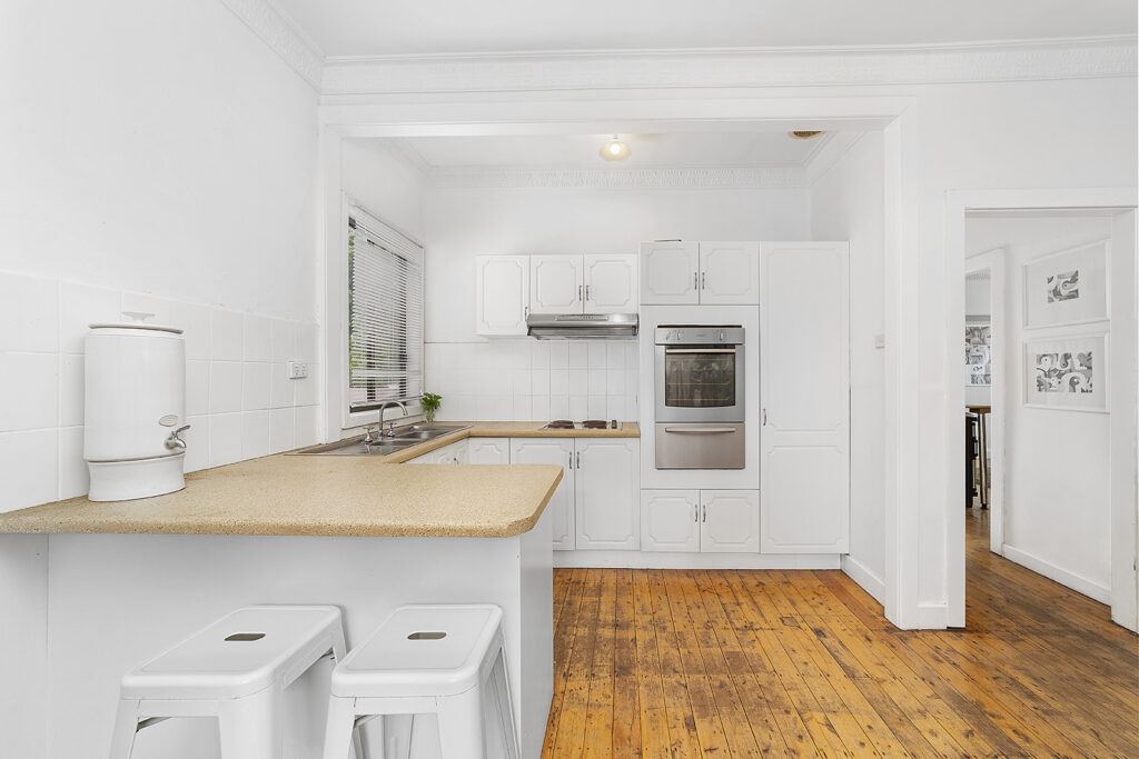 18 Urunga Parade, Wollongong NSW 2500 - photo 4