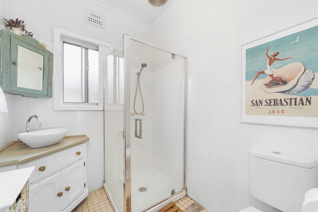 18 Urunga Parade, Wollongong NSW 2500 - photo 7
