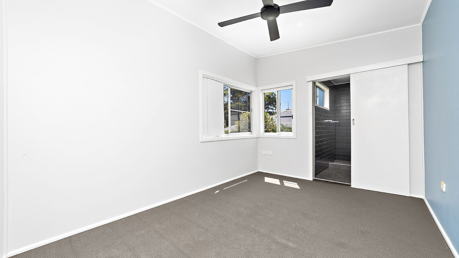 12 Fairy Street, Gwynneville NSW 2500 - photo 4