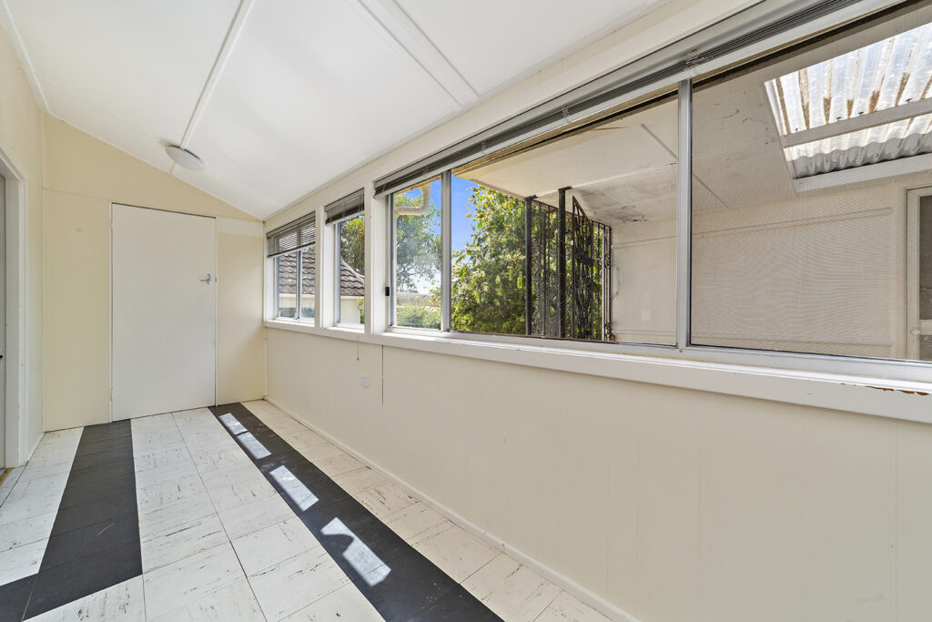 12 Fairy Street, Gwynneville NSW 2500 - photo 5