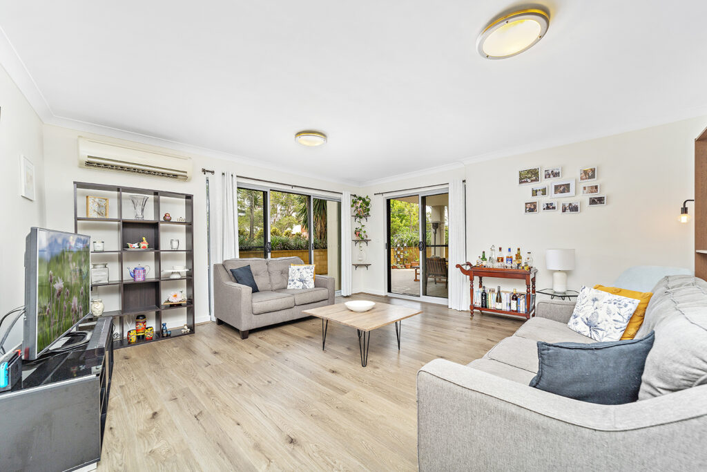 5/22 Victoria Street, Wollongong NSW 2500 - photo 2