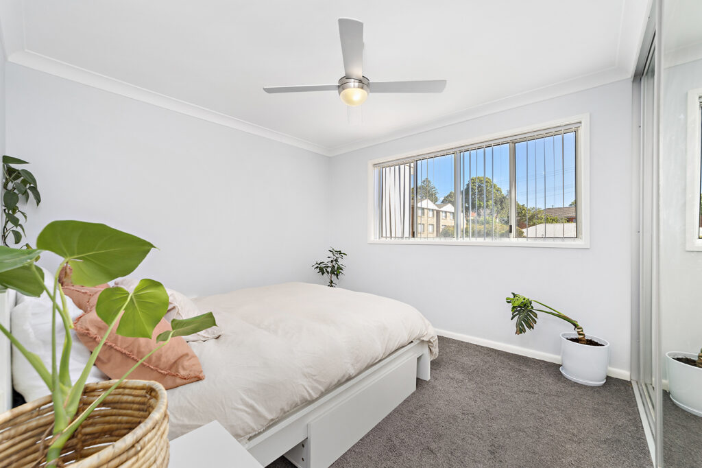 5/73 Collins Street, Corrimal NSW 2518 - photo 5