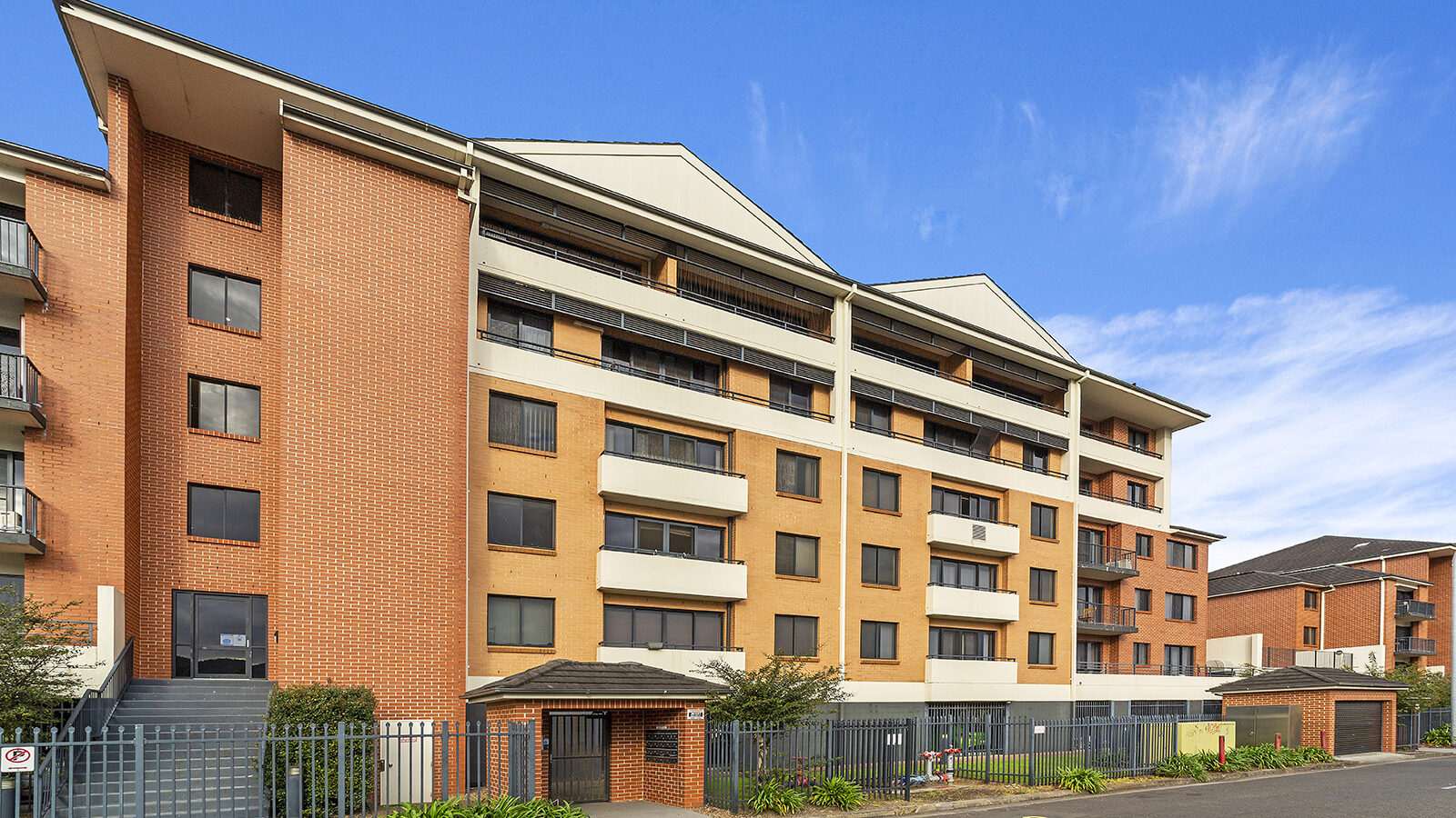 Sold - 141/214-220 Princes Highway - New Property in Fairy Meadow - Real Estate by Christian Zeidler