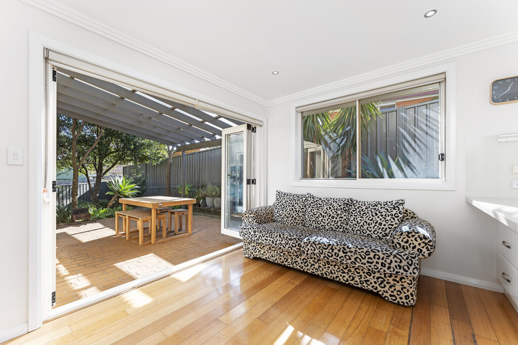 4/16-18 Strathearn Avenue, Wollongong NSW 2500 - photo 4