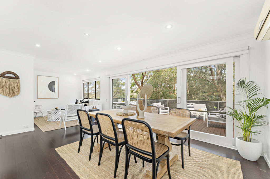 98 Koloona Avenue, Mount Keira NSW 2500 - photo 2