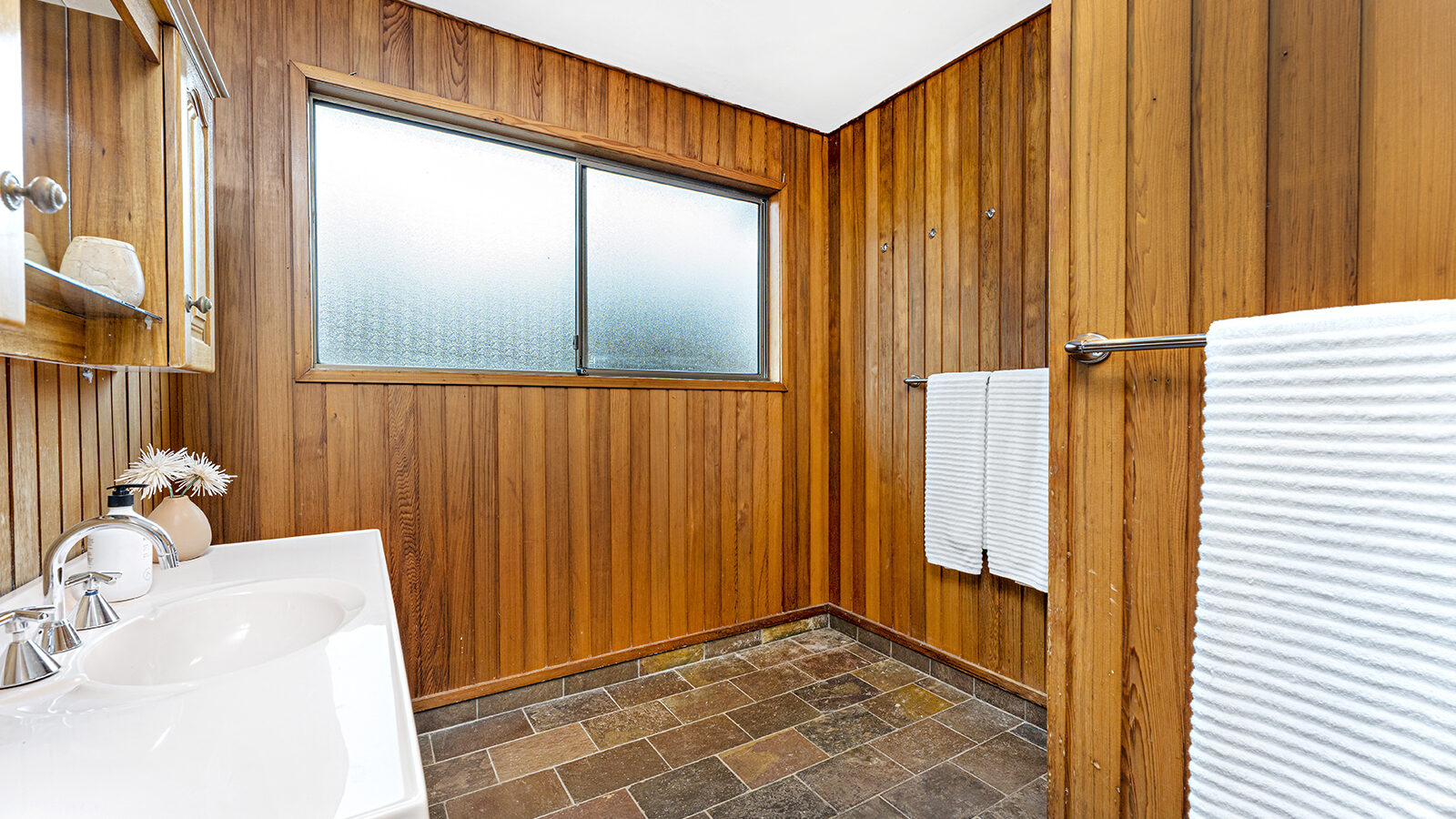 98 Koloona Avenue, Mount Keira NSW 2500 - photo 12