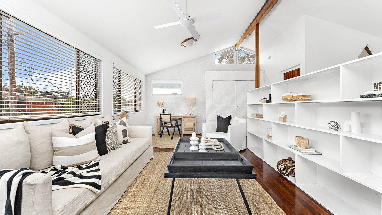 98 Koloona Avenue, Mount Keira NSW 2500 - photo 4