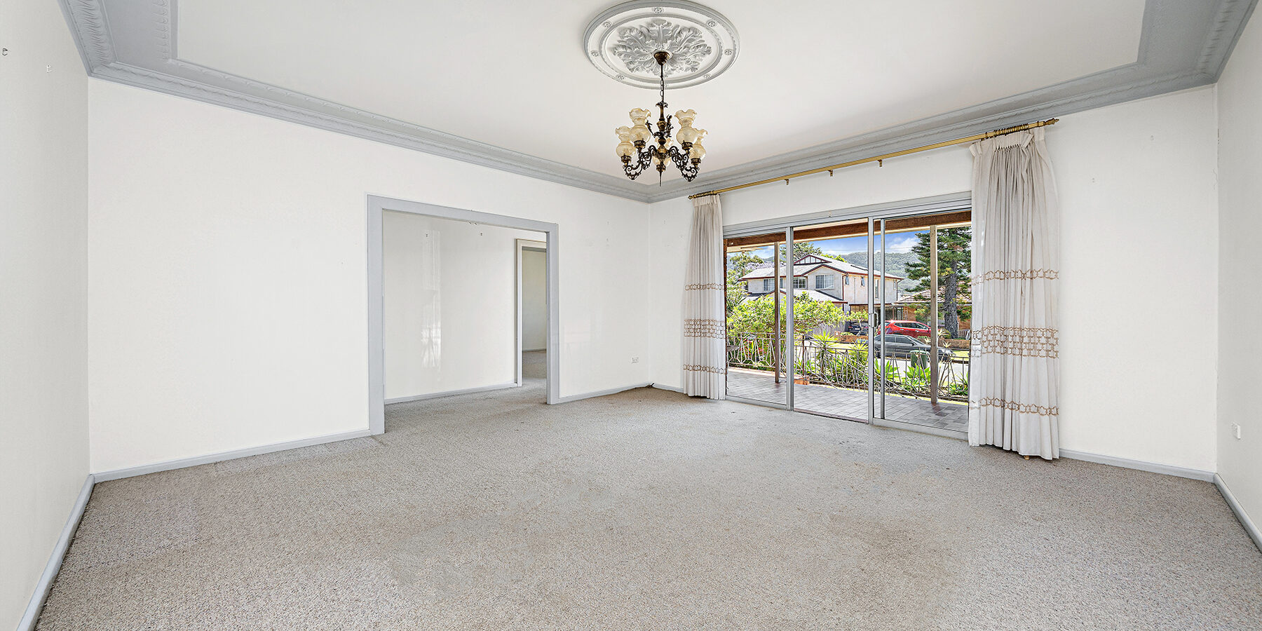 76 Hopewood Crescent, Fairy Meadow NSW 2519 - photo 3