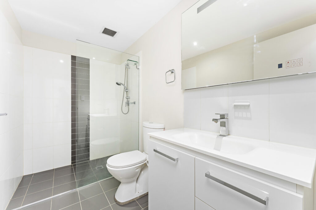 2/124 Princes Highway, Fairy Meadow NSW 2519 - photo 4