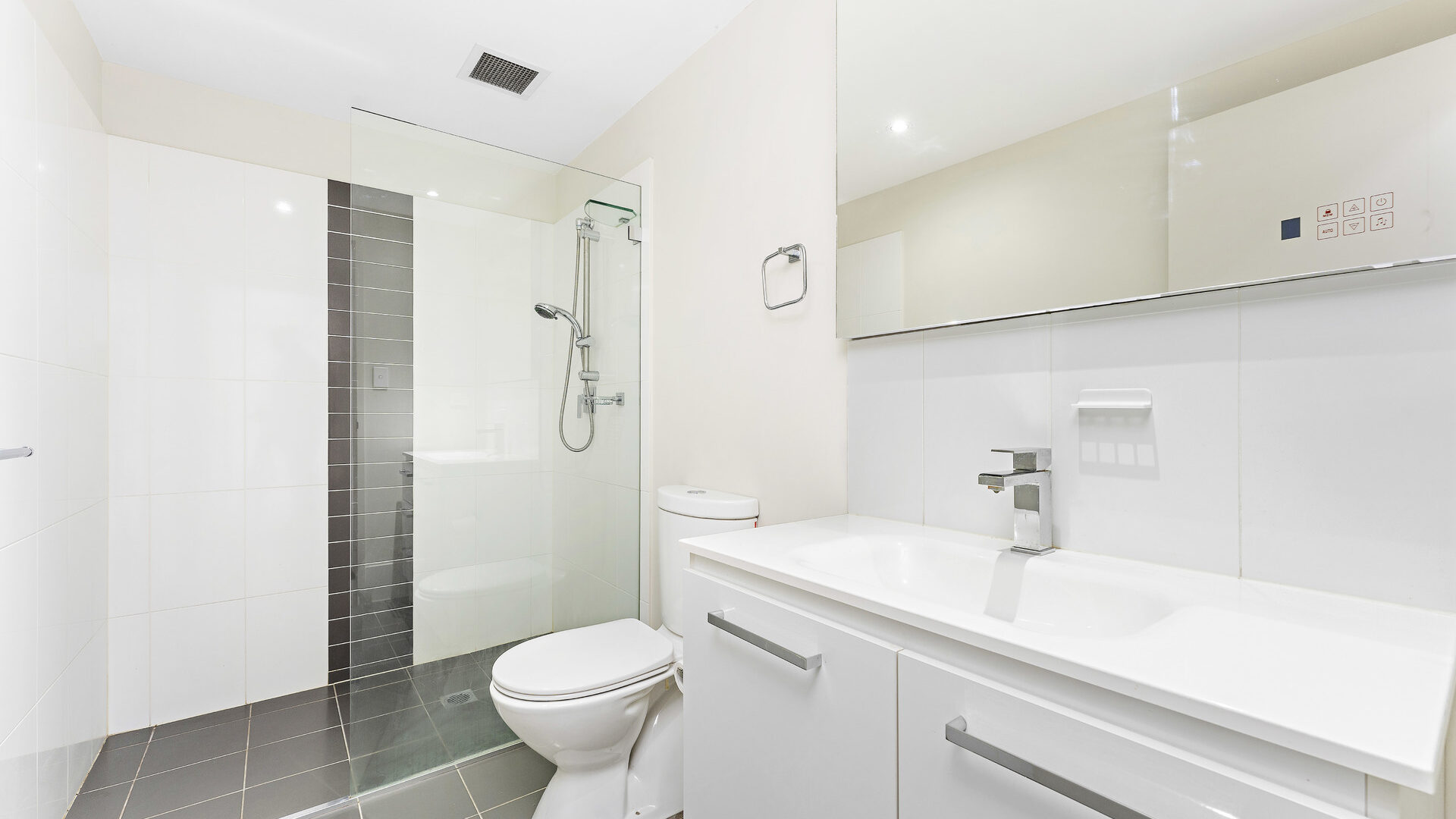 2/124 Princes Highway, Fairy Meadow NSW 2519 - photo 4