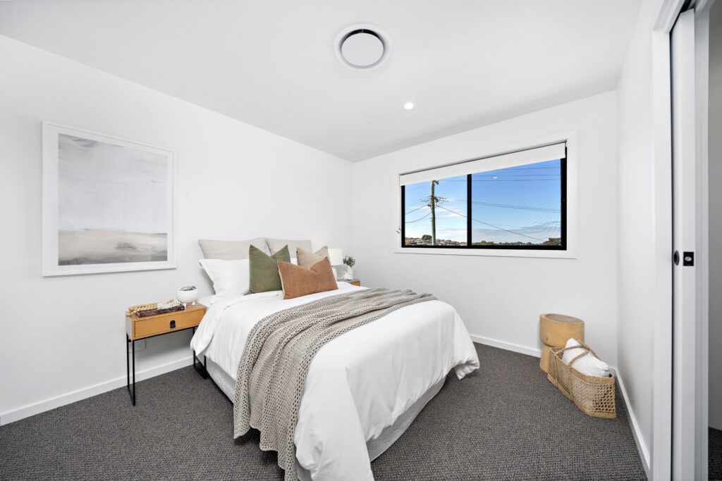 6B Hilltop Avenue, Lake Heights NSW 2502 - photo 8