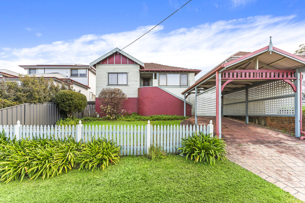 18 Prospect Street, Mount Saint Thomas NSW 2500 - McGrath Illawarra