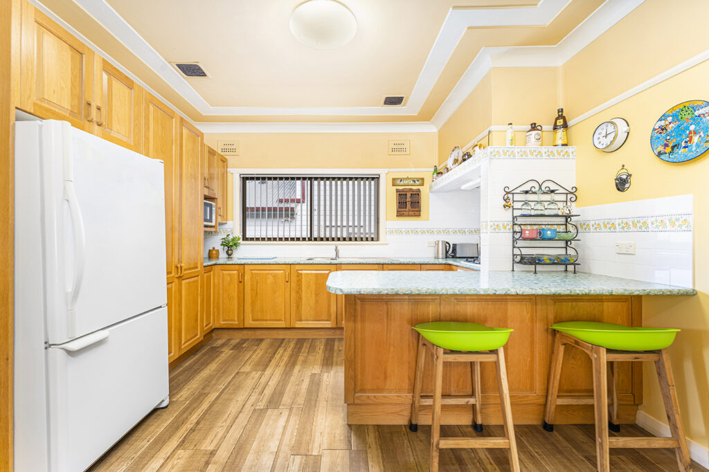 18 Prospect Street, Mount Saint Thomas NSW 2500 - photo 3