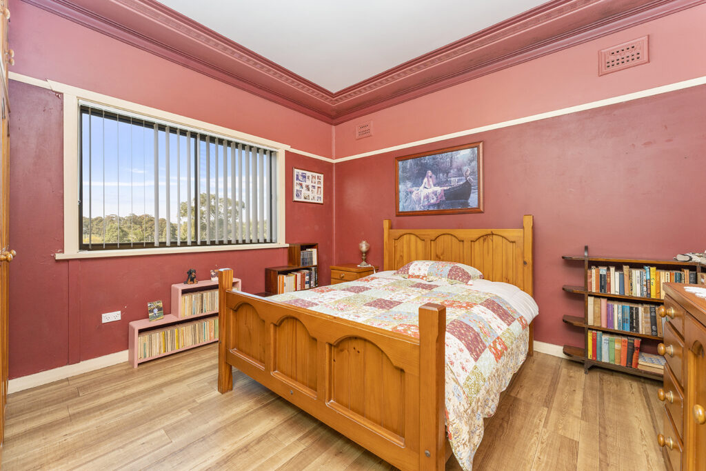 18 Prospect Street, Mount Saint Thomas NSW 2500 - photo 5