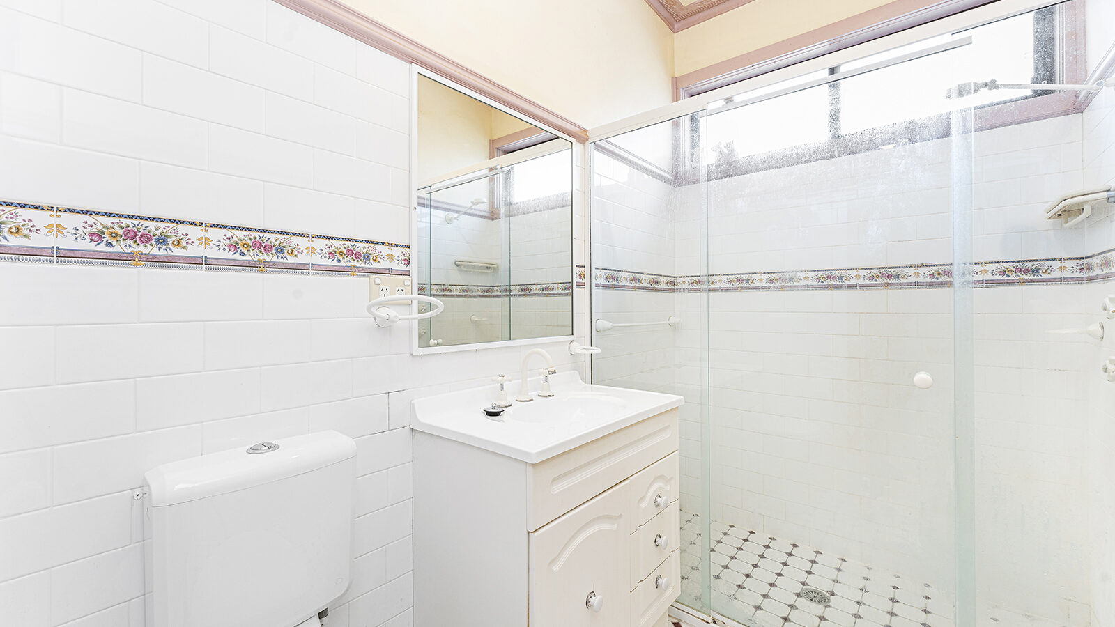 18 Prospect Street, Mount Saint Thomas NSW 2500 - photo 7