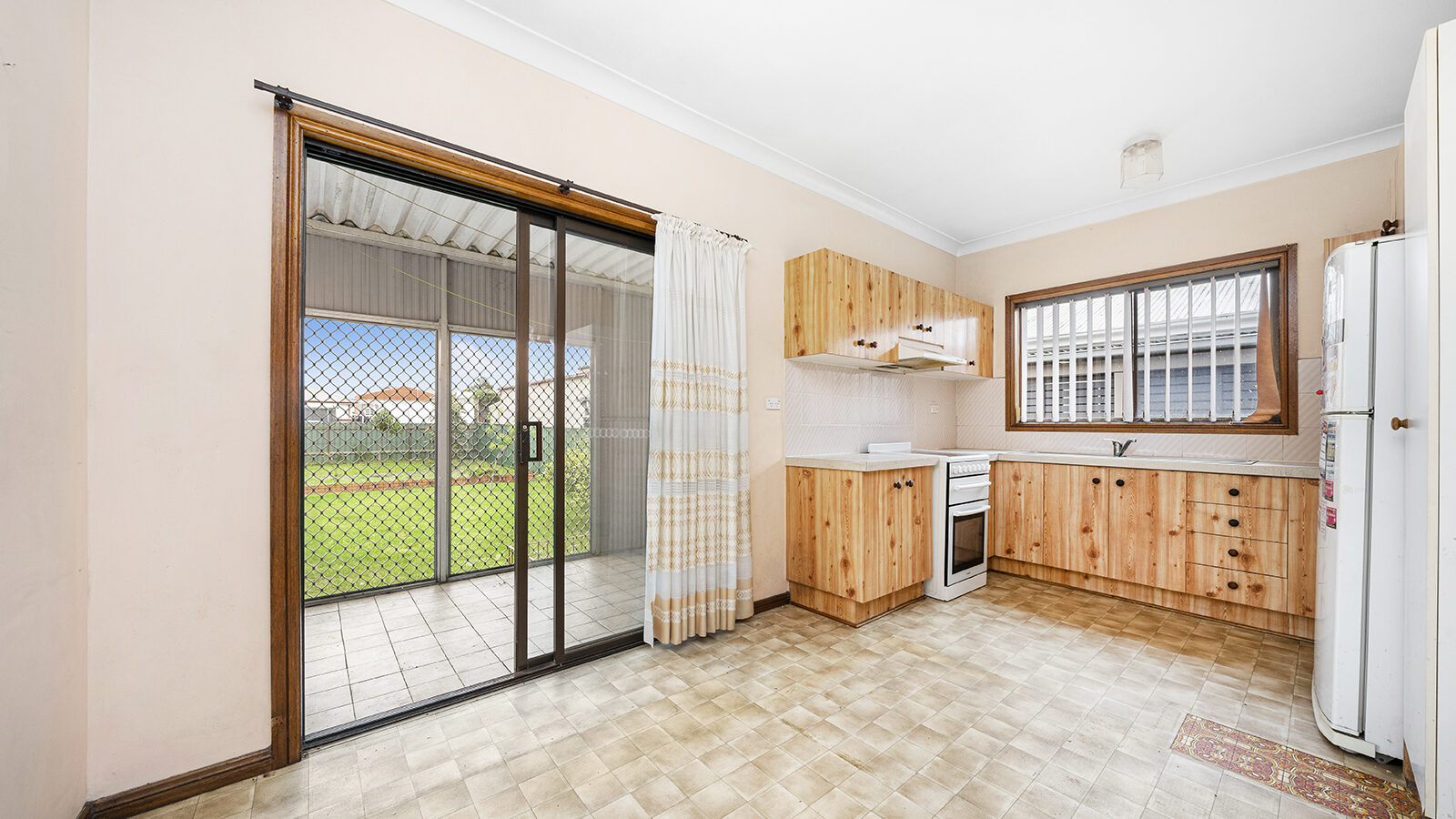 18 Kingsford Street, Fairy Meadow NSW 2519 - photo 2