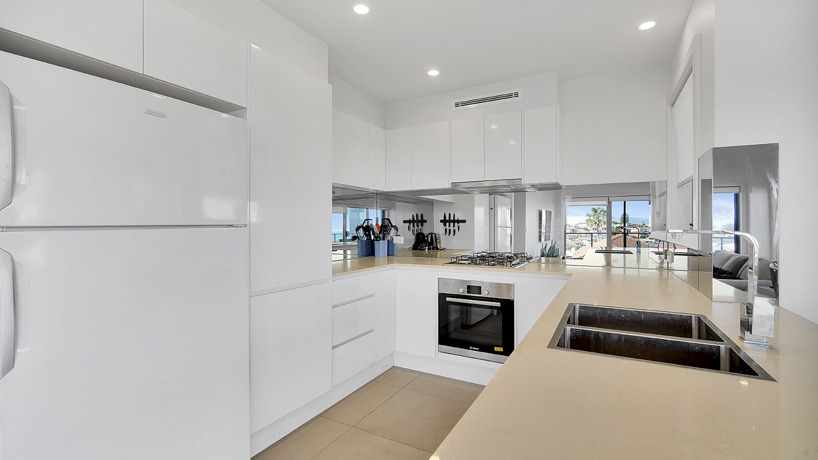 22/16 Quarry Street, Port Kembla NSW 2505 - photo 4