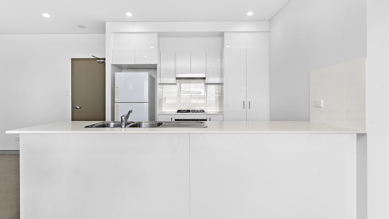 133/22-30 Gladstone Avenue, Wollongong NSW 2500 - photo 2