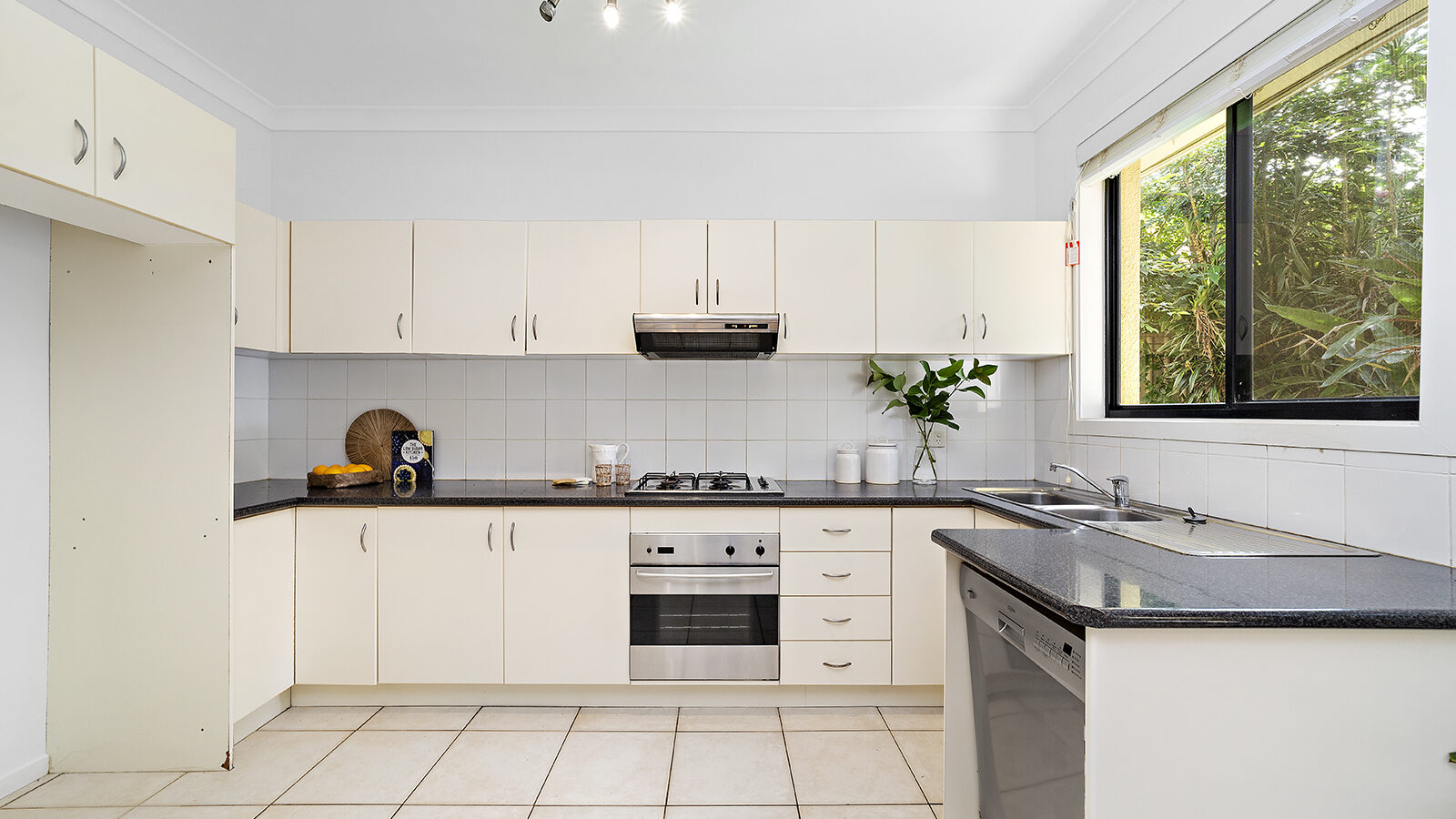 Sold - 1/9A Gilmore Street - New Property in West Wollongong - Real Estate by Alisa Sturluson