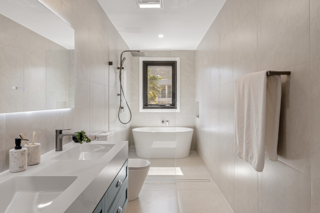 Sold - 20B Hutchinson Drive - New Property in Balgownie - Real Estate by Christian Zeidler