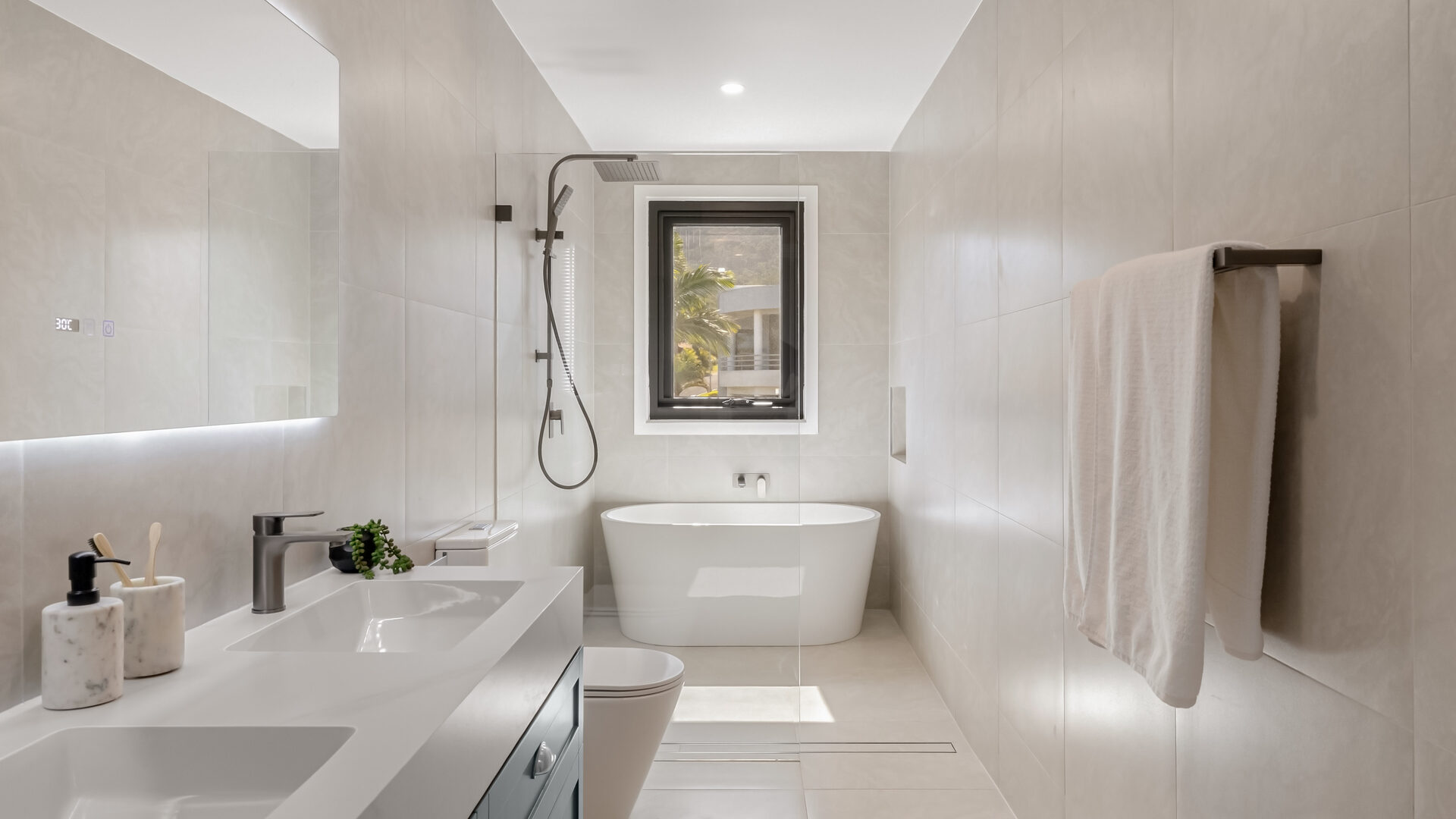 Sold - 20B Hutchinson Drive - New Property in Balgownie - Real Estate by Christian Zeidler