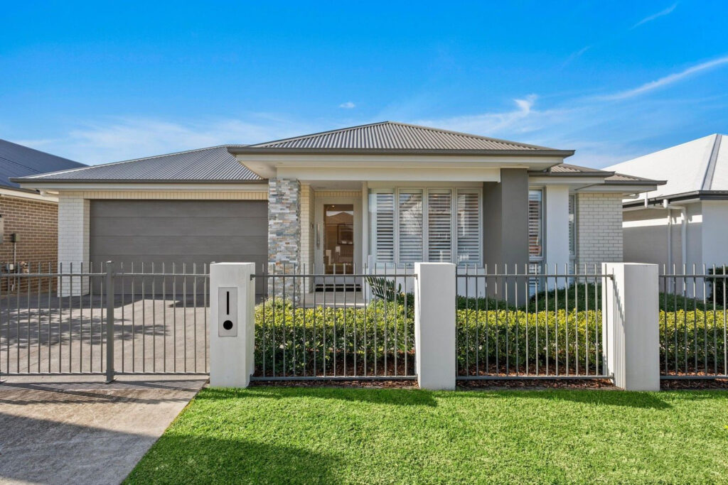 Sold - 12 Harvest Way - New Property in Calderwood - Real Estate by Christian Zeidler