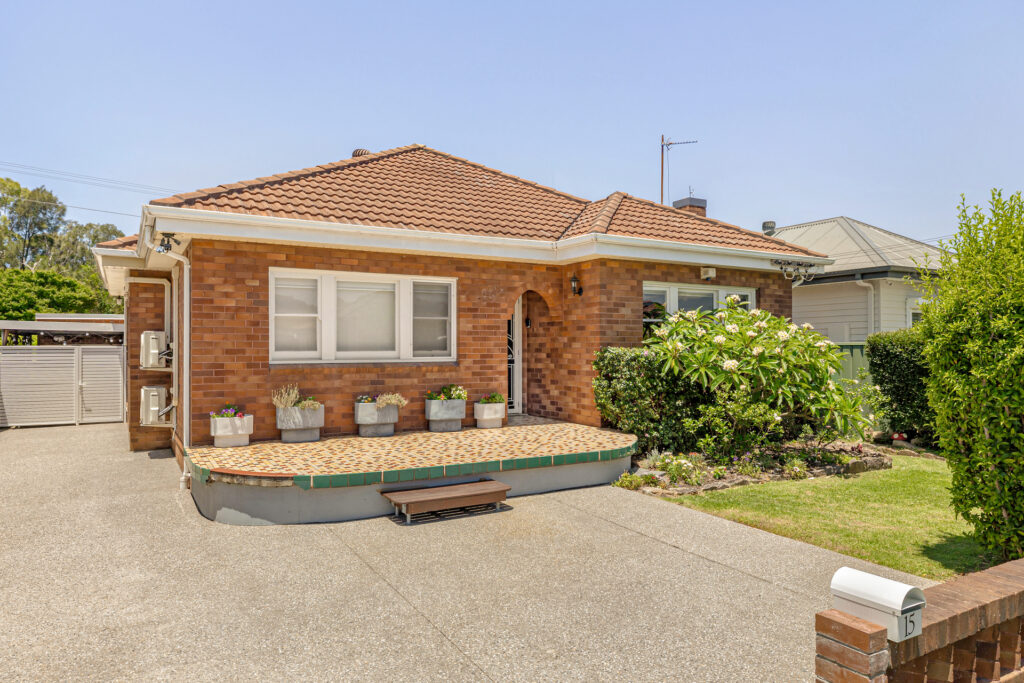 Sold - 15 Crawford Avenue - New Property in Gwynneville - Real Estate by Christian Zeidler