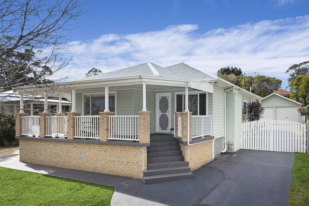 Sold - 63 Taronga Avenue - New Property in Mount Saint Thomas - Real Estate by Christian Zeidler